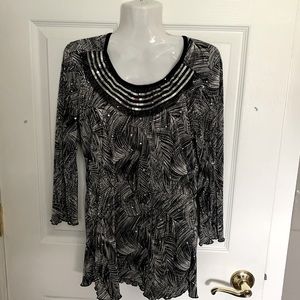 Brittany Black glittery top